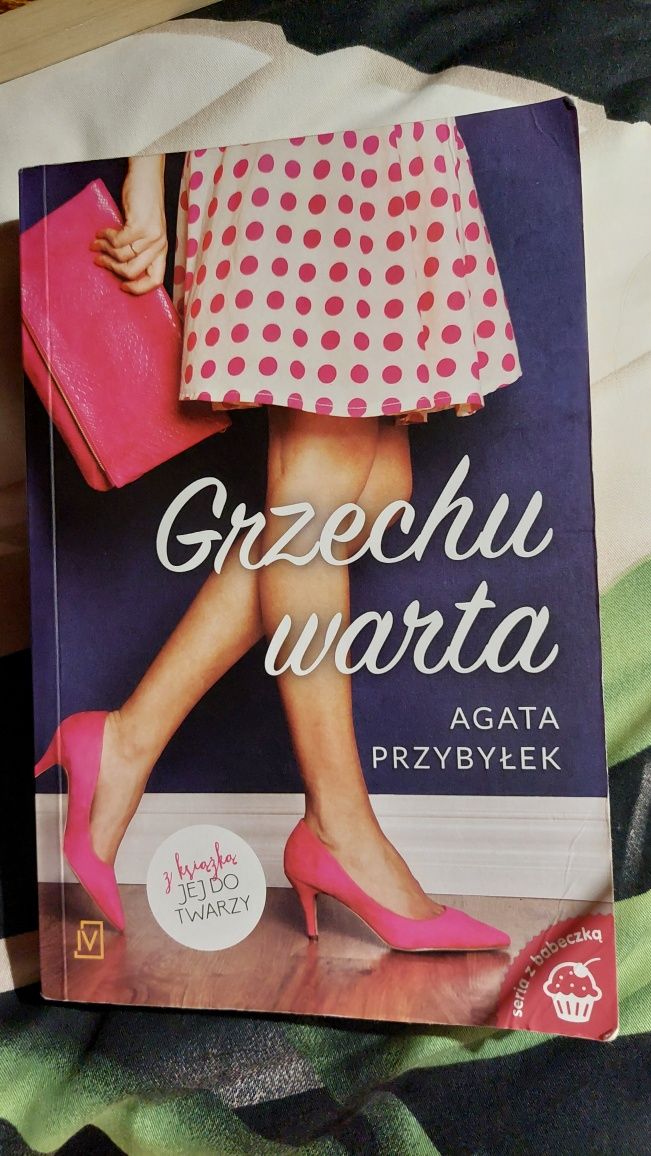 Dwie powieści Warta grzechu i Legenda