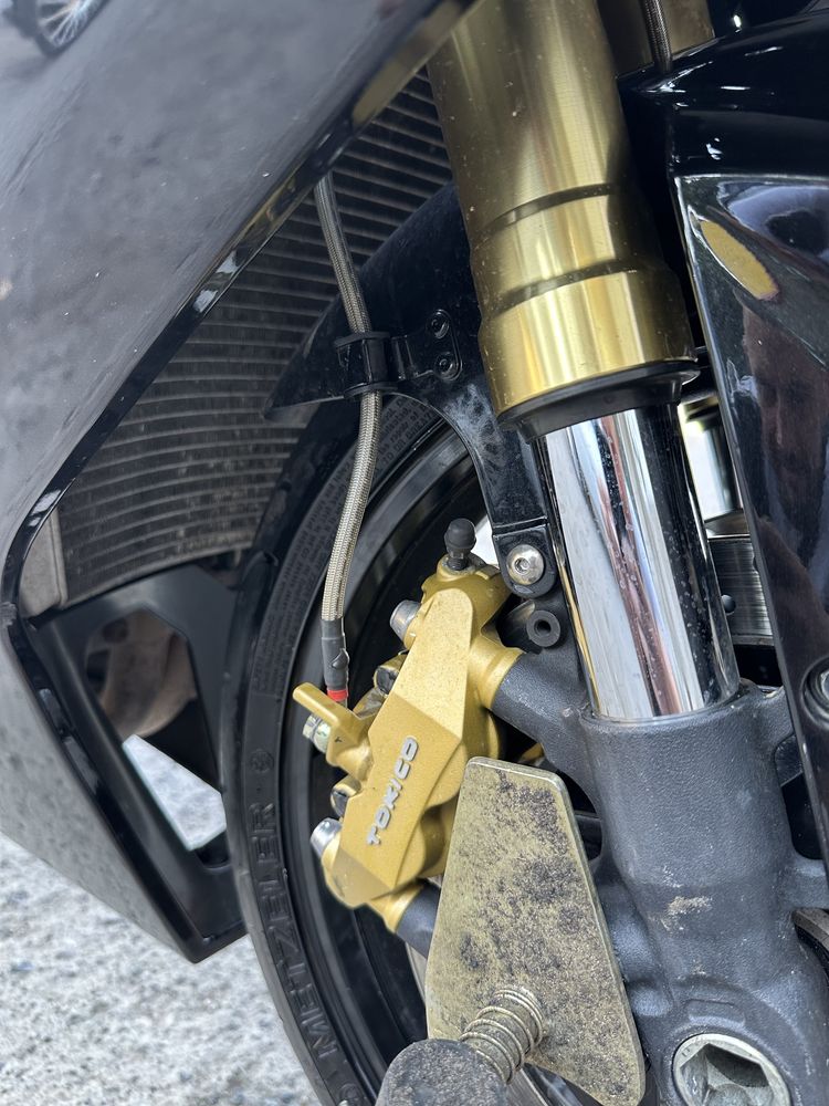 Мотоцикл Suzuki GSX-R 750 На Доках
