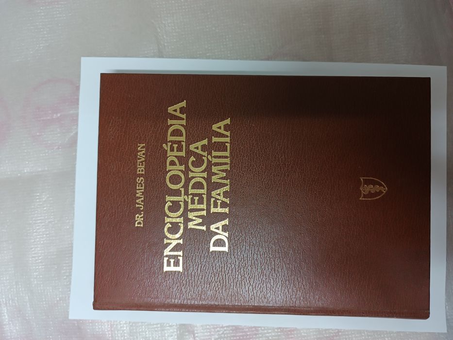 "Enciclopédia médica da família" de Dr.James Bevan