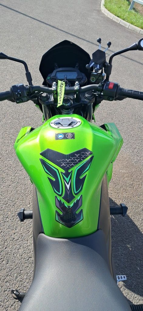 Kawasaki Z250 SL. ABS. A2