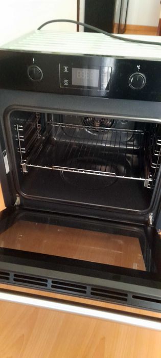 Forno usado como novo