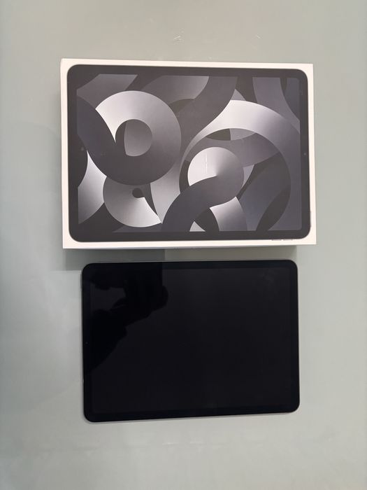 iPad Air 5ª Geração + Teclado Logitech Combo Touch