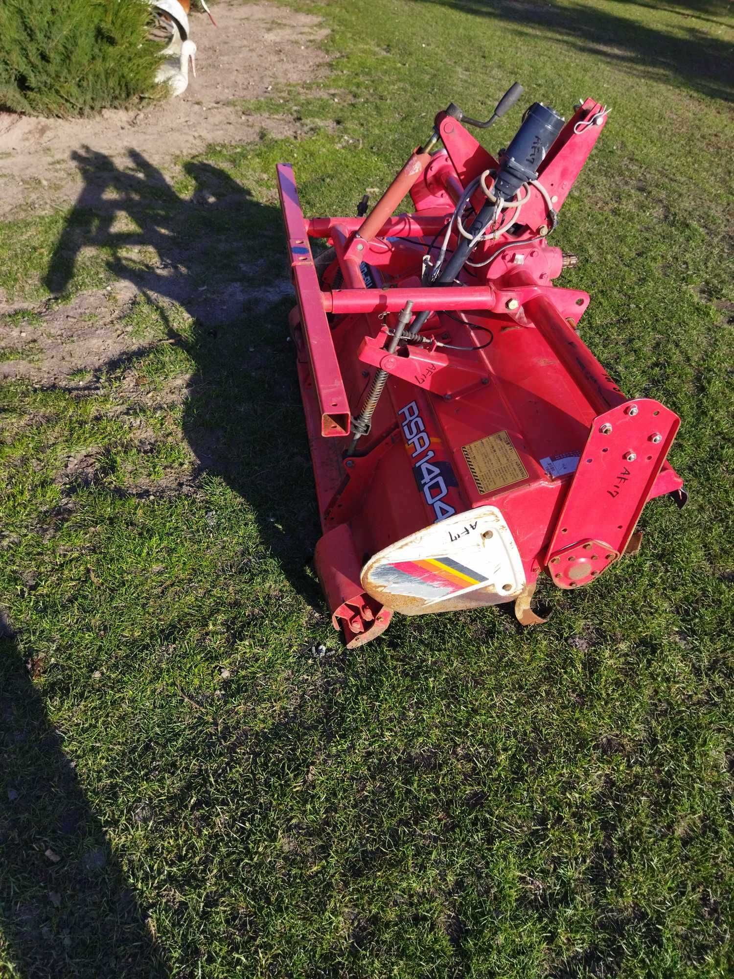 Sprzedam Japońską glebogryzarkę od 120 do160cm w bardzo dobrym stanie