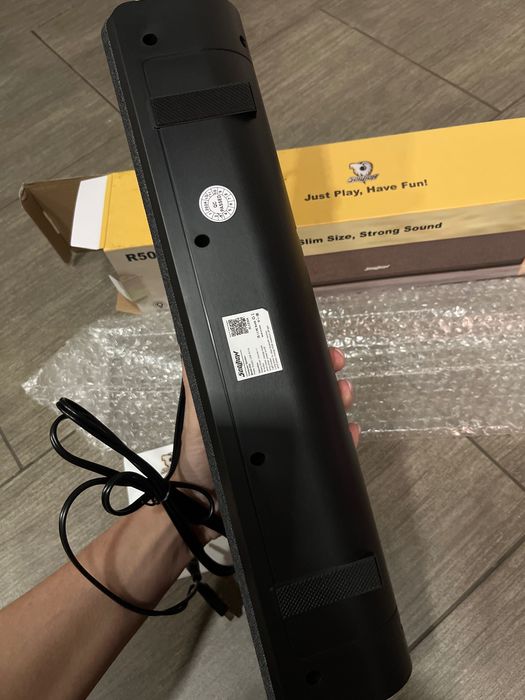 Звукова панель колонка