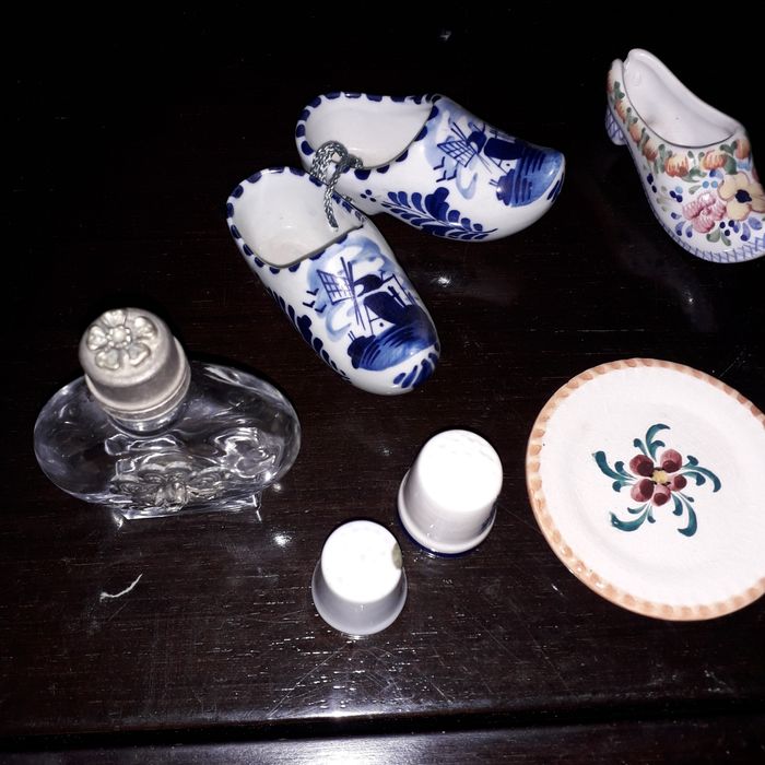 Socas em porcelana-Caixa em metal de cartoes de visita-outros