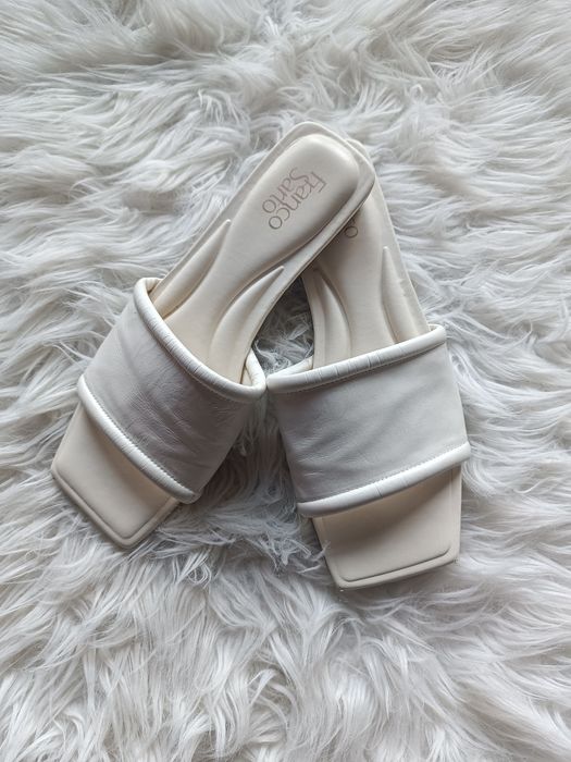 Брендові шкіряні шльопанці 41 р