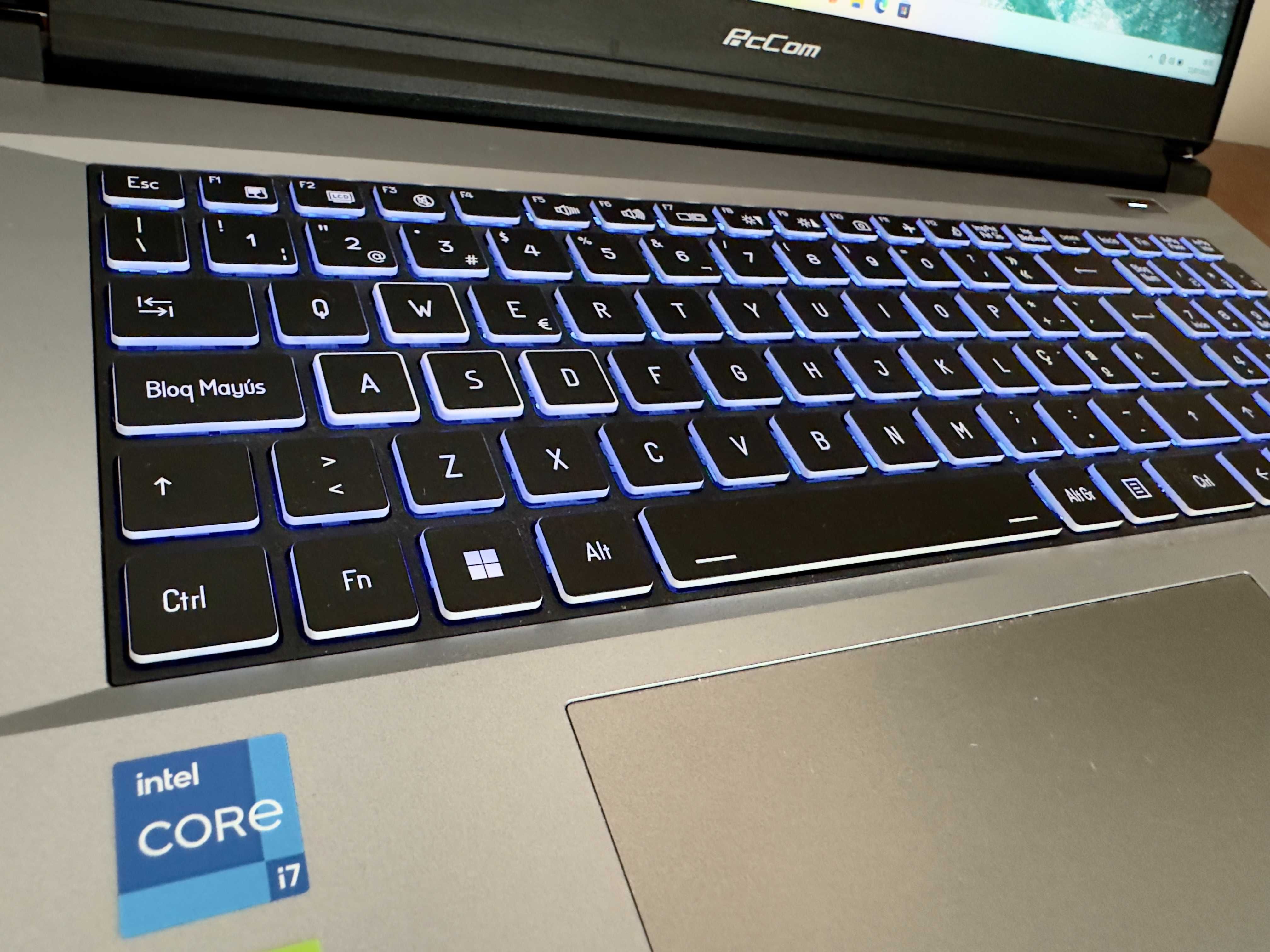 PcCOM Revolt 4060 17.3"FullHD|i7-13700H|32GB Ram|Ssd 1TB|RTX4060 8Gb|
