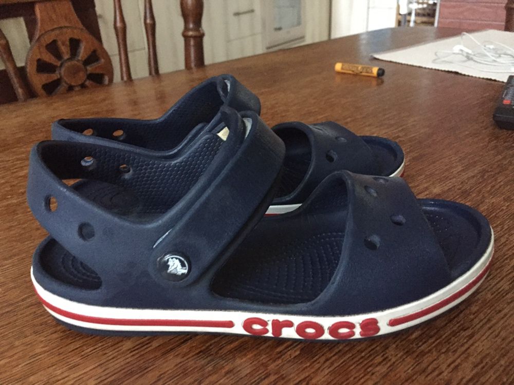 Сандали Crocs J2