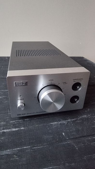 Stax SRM-353X твердотільний підсилювач для електростатичних навушників