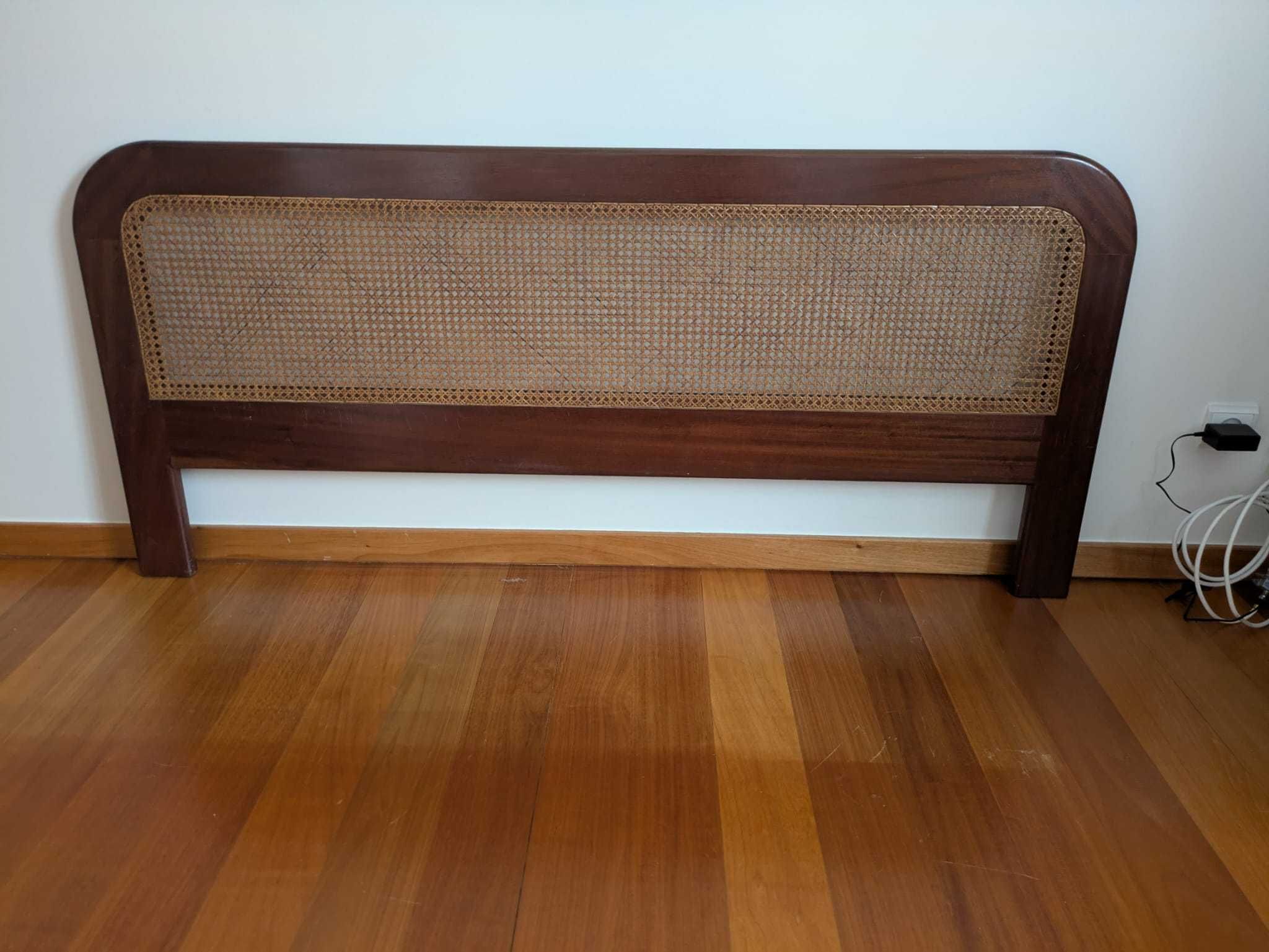 Cabeceira de cama
