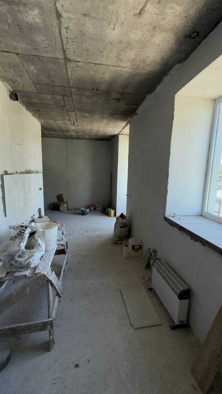 Продам квартиру з розпочатим ремонтом