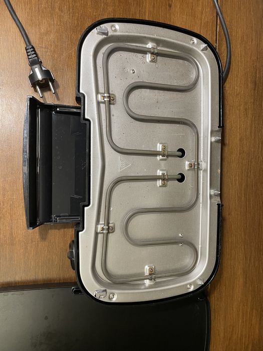 Grelhador e chapa eléctrico, da marca Philips, usado uma vez