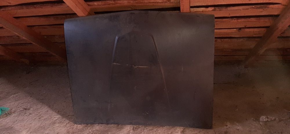 Капот 2410.         .