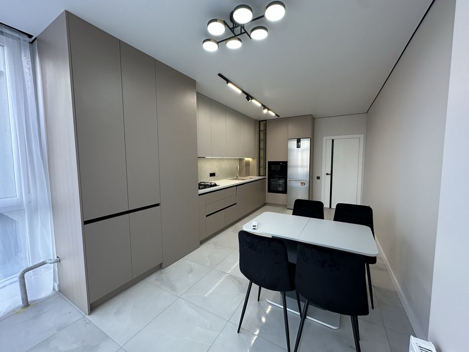 Оренда  2 кімнатна квартира ЖК Бау Комфорт,поруч Липки ,міське озеро