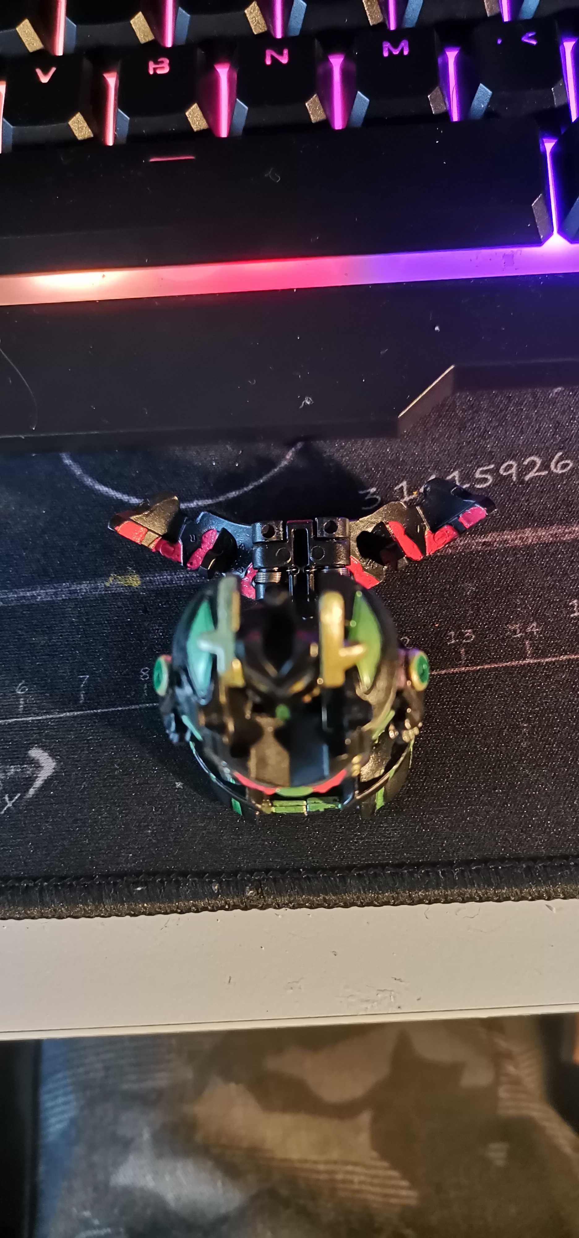 Bakugan custom Darkus Linehalt