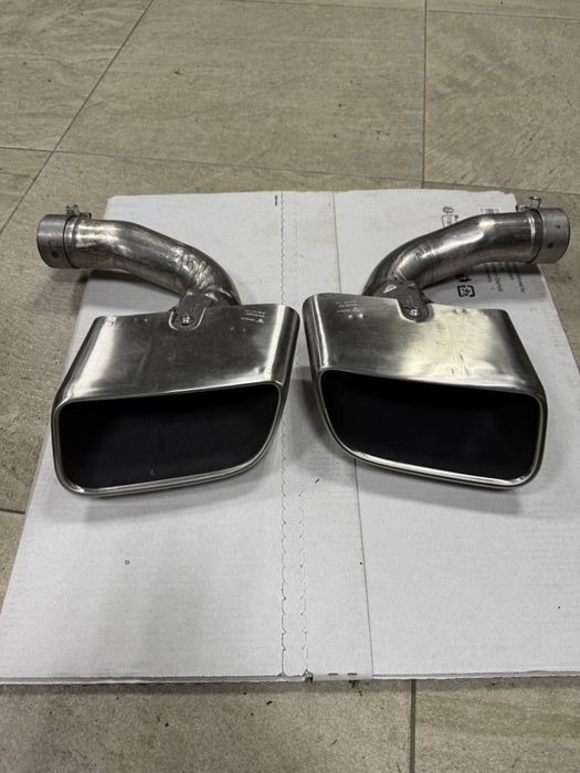 Патрубки Насадки вихлопної системи Porsche Cayenne.