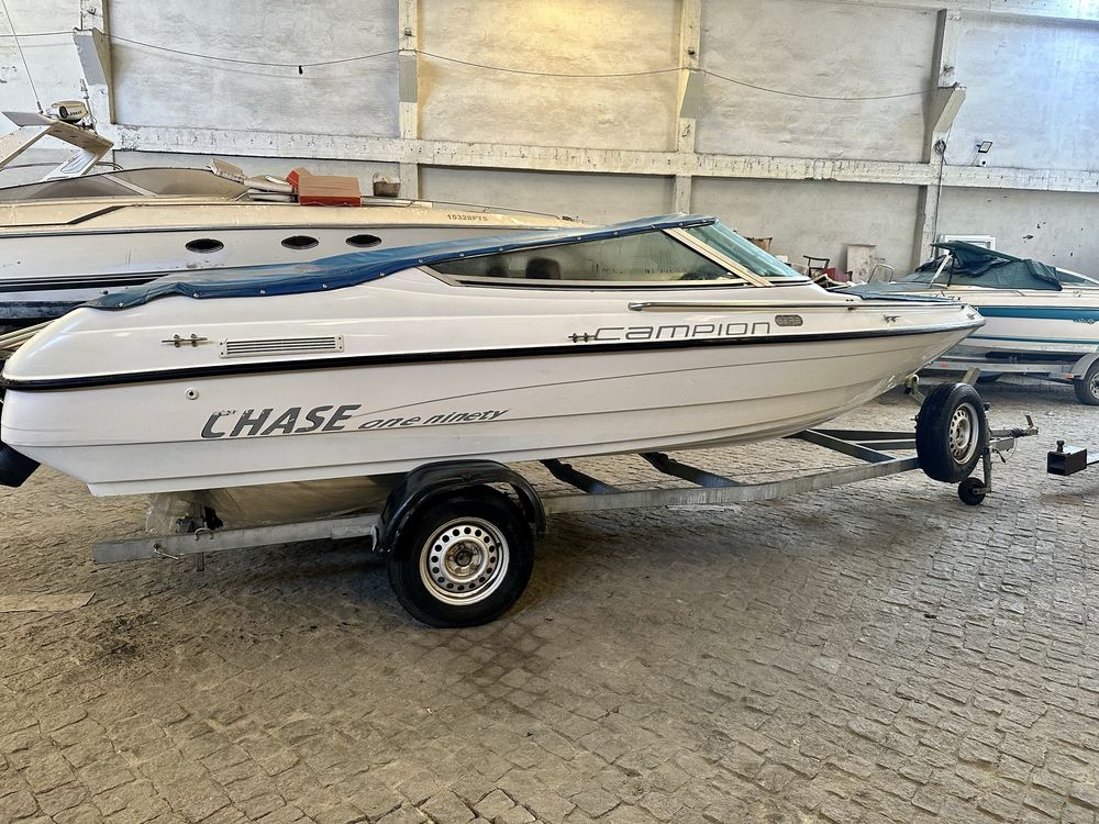 Barco campion CHASE