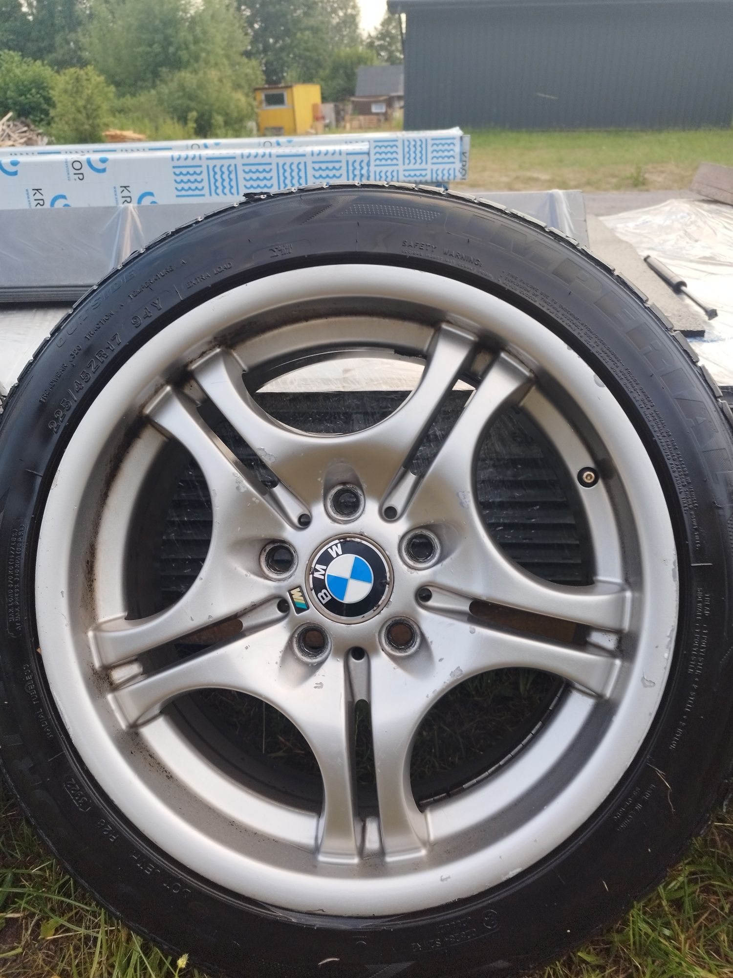 Felgi R/16M BMW dwie opony do wymiany
