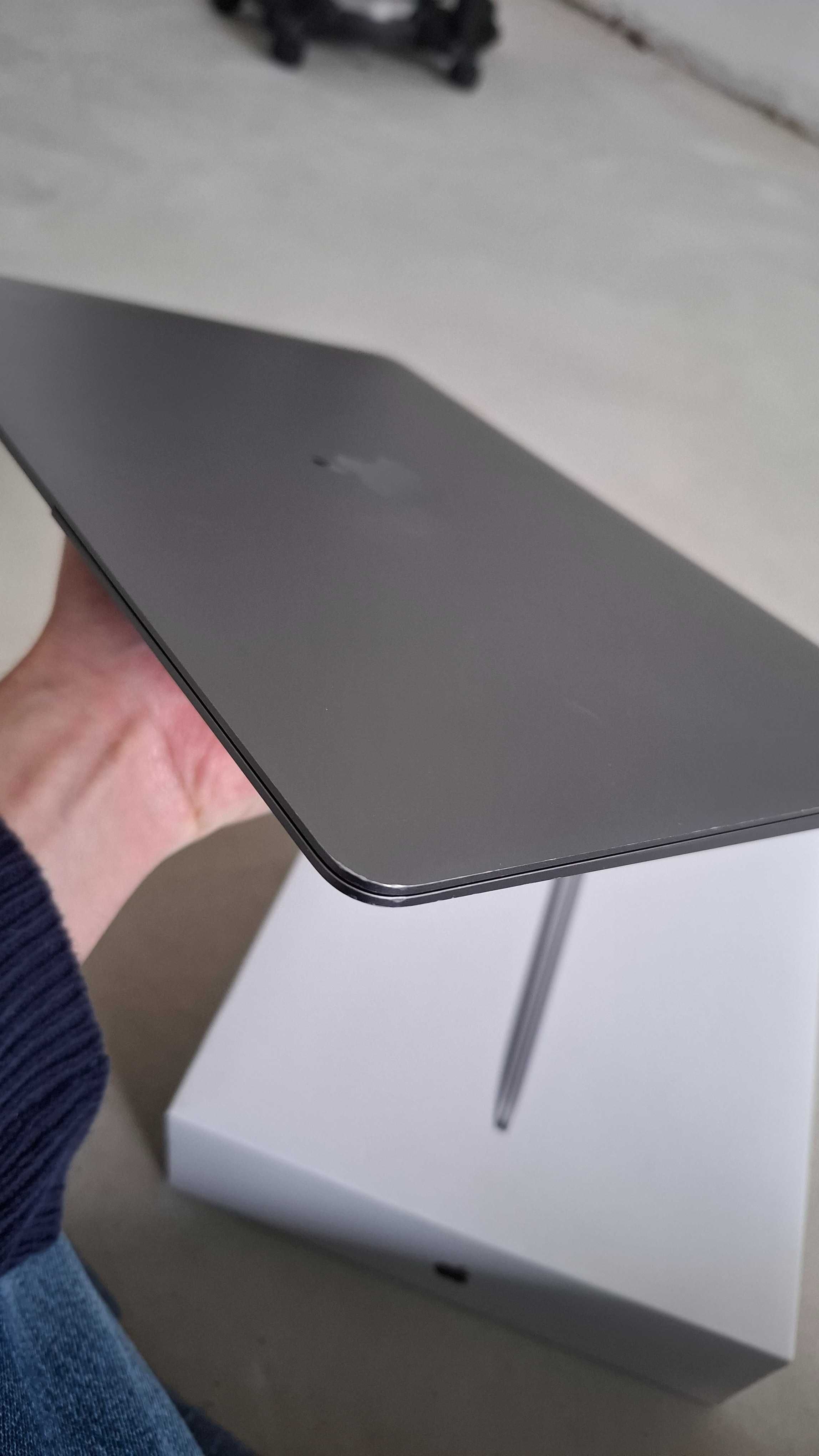 Macbook Air M1 (2020) | 512GB | 8GB Ram