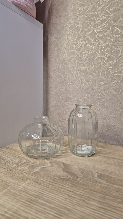 Постіль, бокали,Горщик для квітів, декоративна тарілка, вази