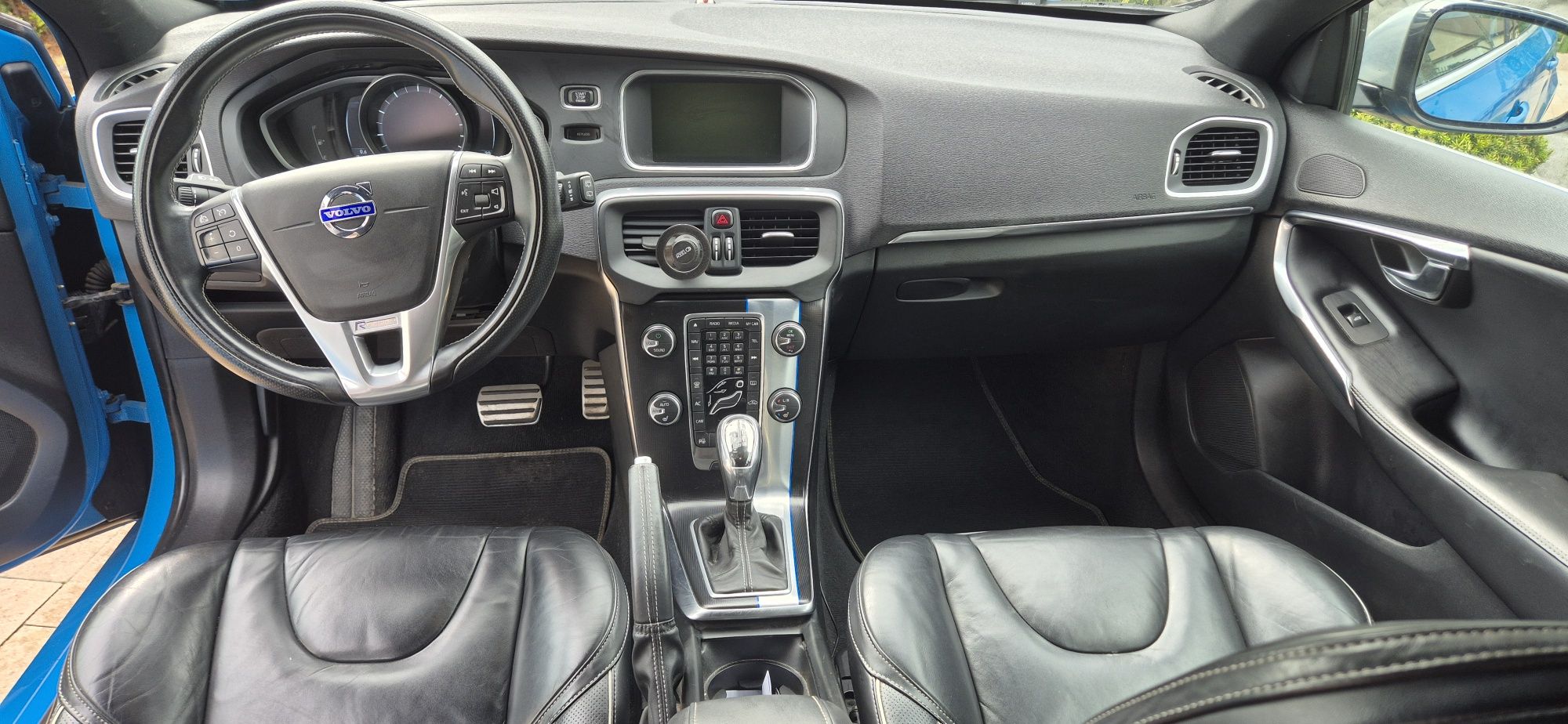 Volvo V40 R-design