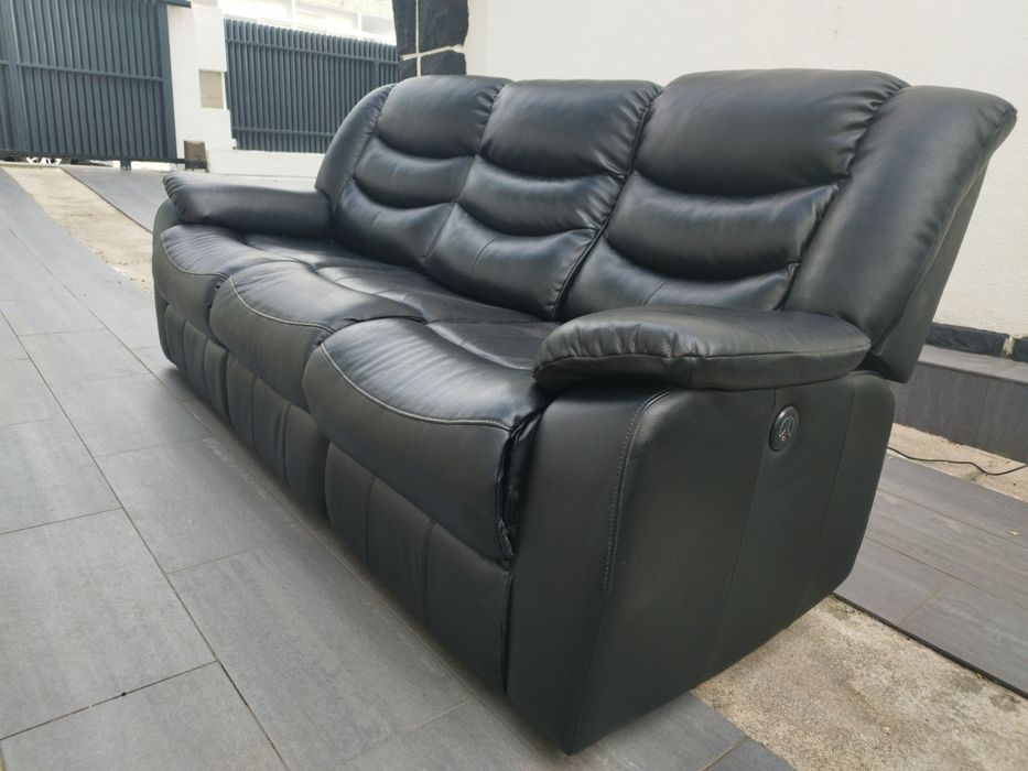 Vendo sofá de três lugares