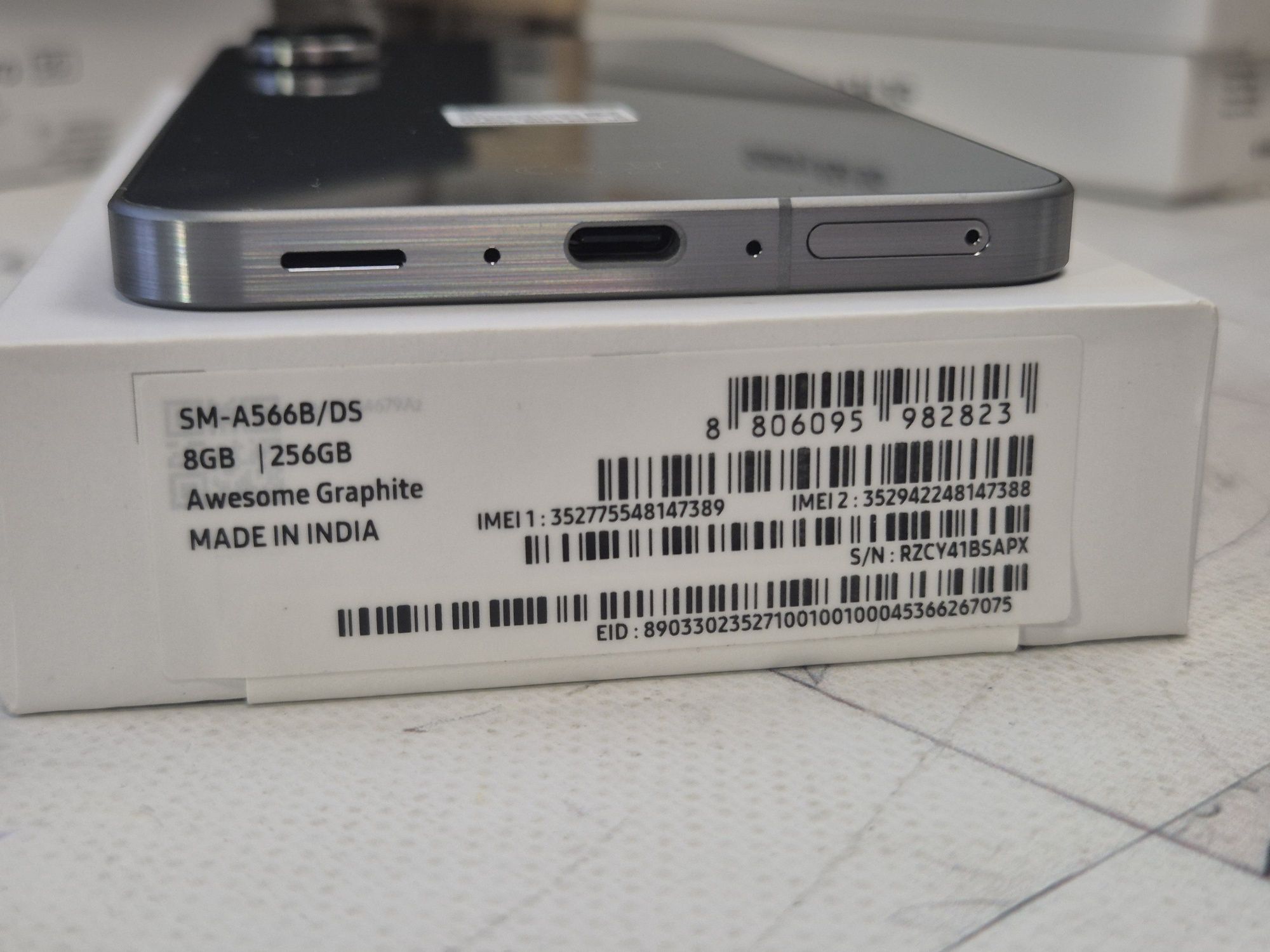 Samsung A56 8/256 , Новий !! 0 циклів зарядки !