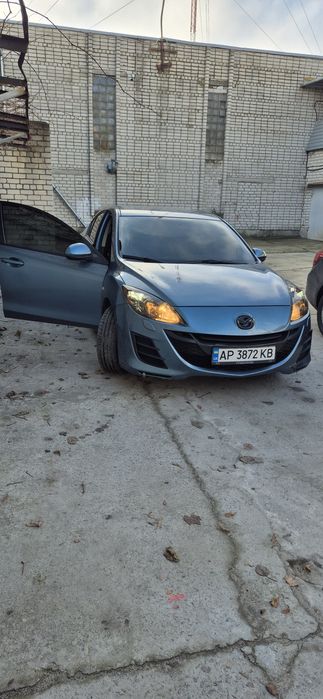 Мазда 3 . 2009 .