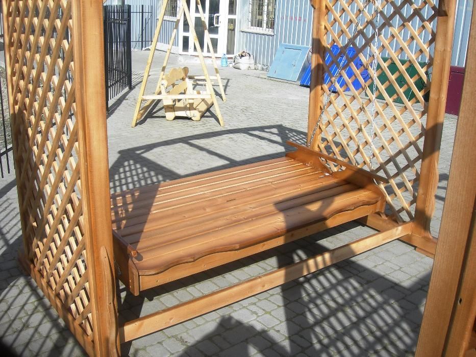 Гойдалки садові розкладні диван матеріали сосна ясен дуб від виробника