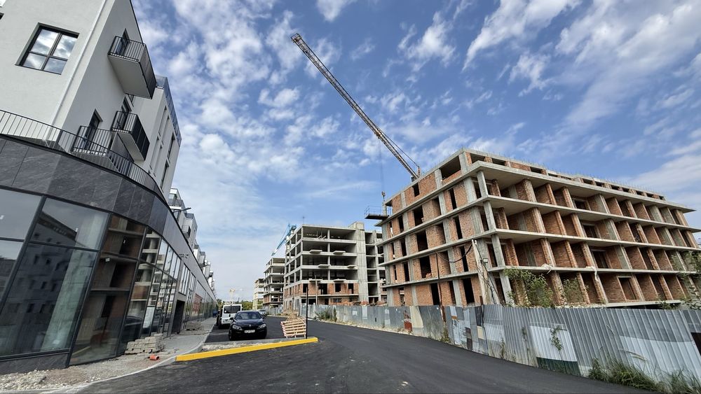 ПРОДАЖ 1-2 кім вул П Орлика (Фемілі Хаус )