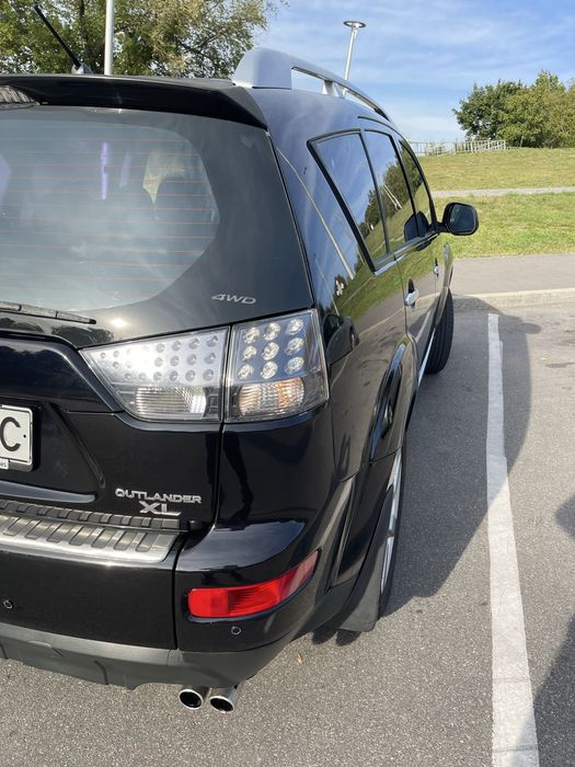 Mitsubishi outlander