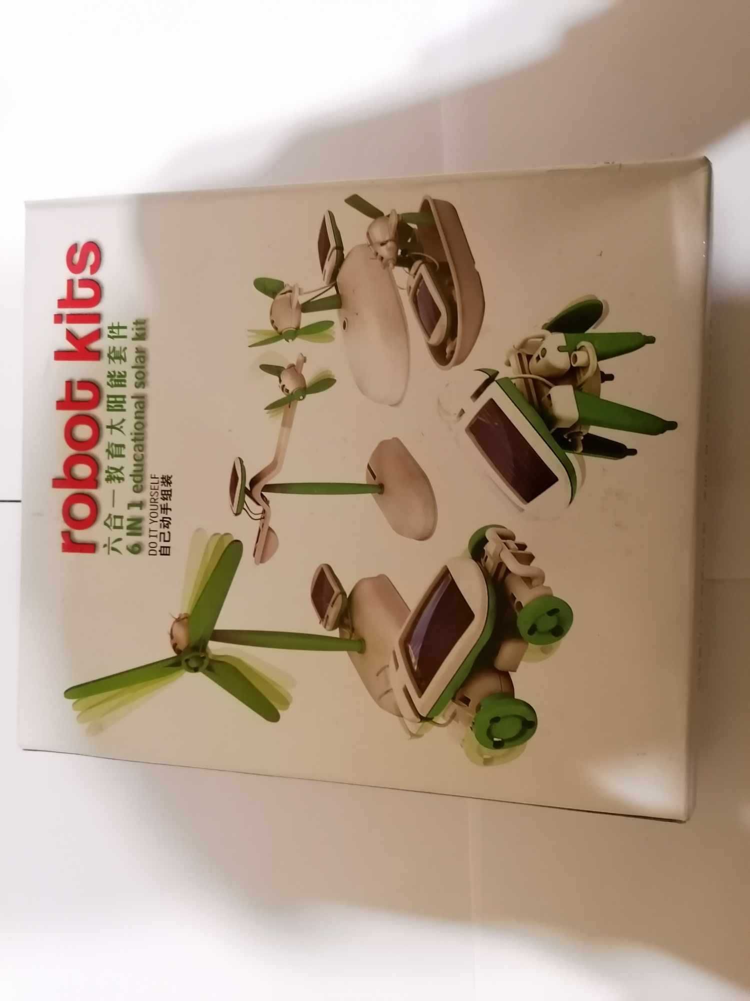Robot Solarny Kits 6w1