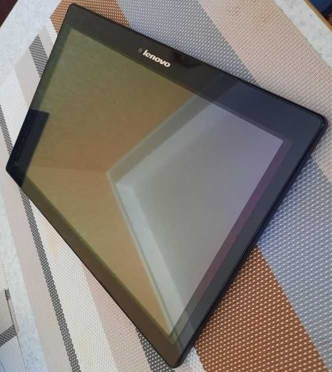 Планшет Lenovo Tab 2 A10-70L 2/16GB