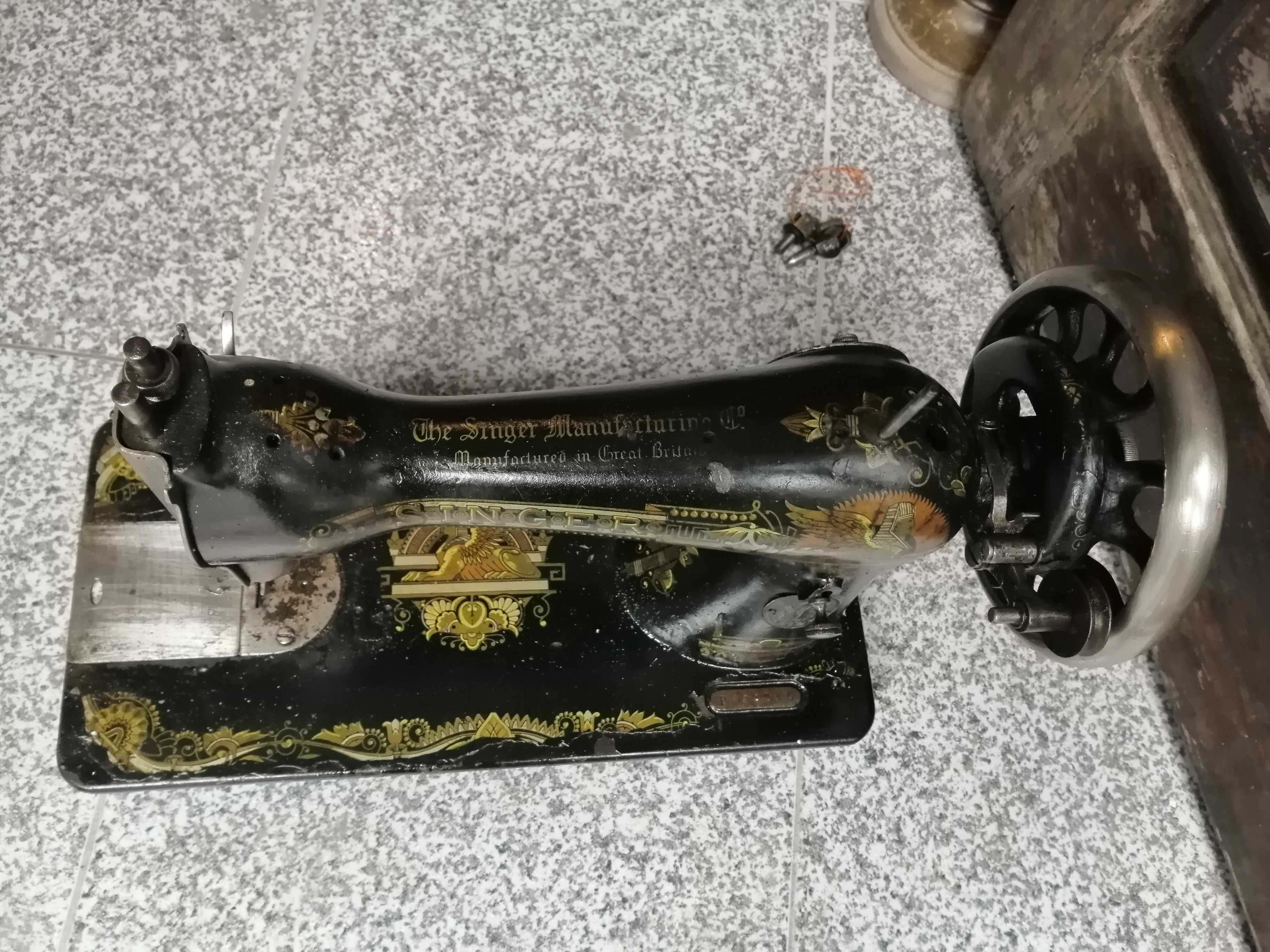 Máquina de costura antiga bomboneira pote antigo