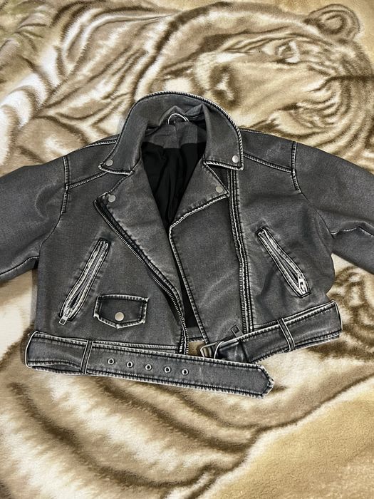 Дві стильні косухи ! Чорна класична та трендова варьонка