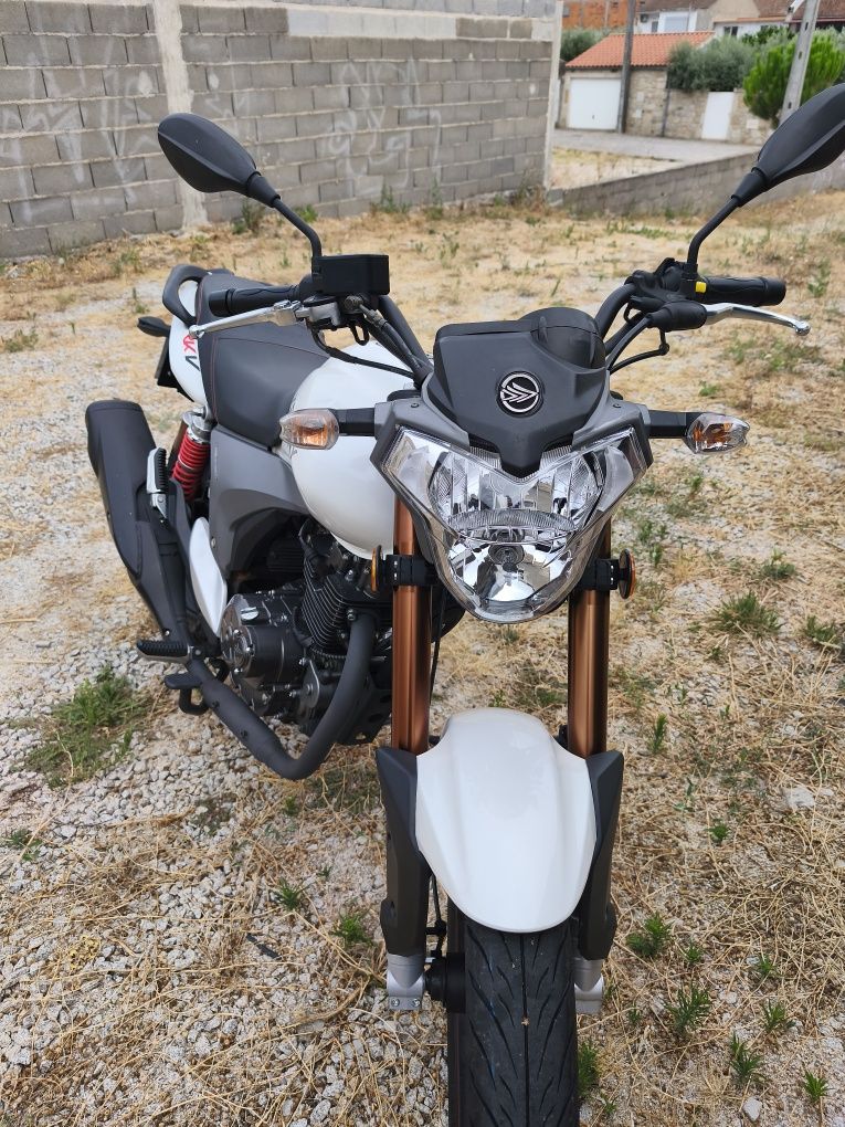 Keeway RKV 125 CC