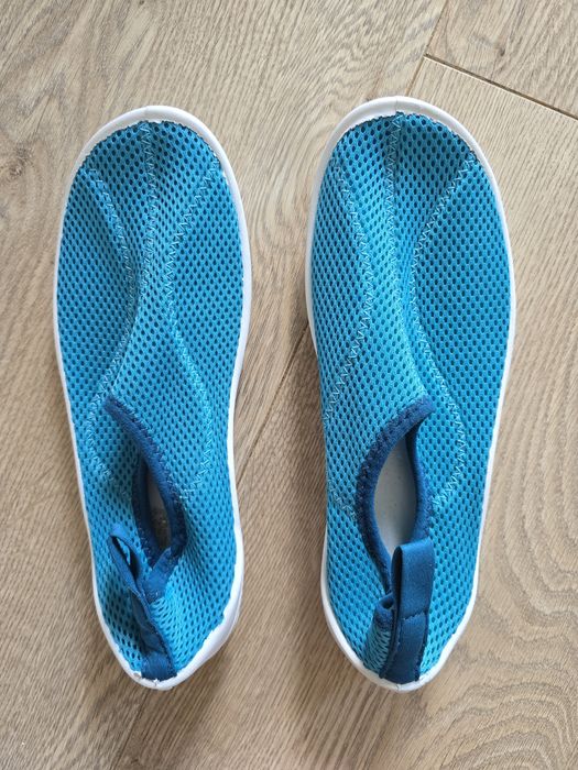 Decathlon Tribord dziecięce buty do wody r. 33