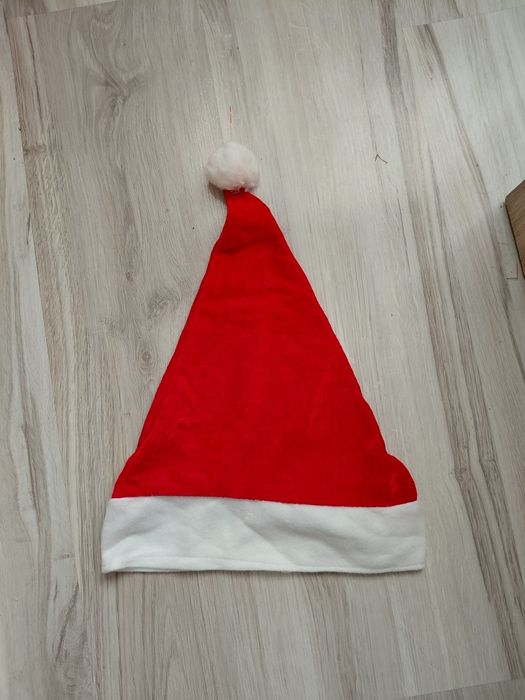 Czerwona czapka Mikołaja