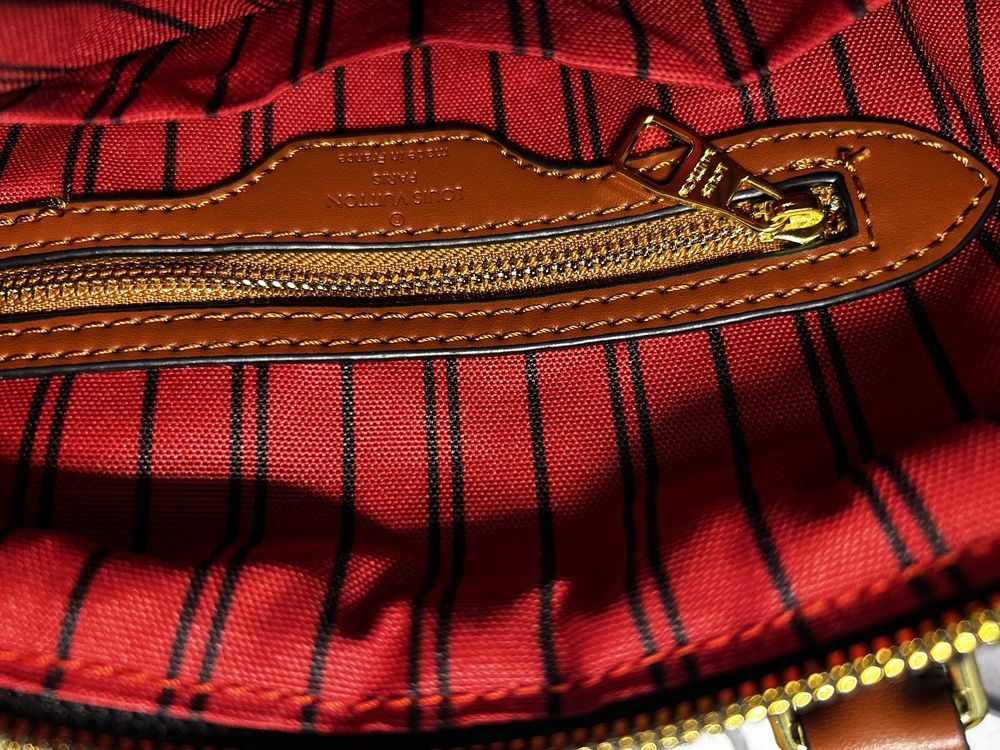 Louis Vuitton torebka.