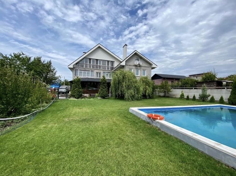 Продам дом, Куриловка, 1200 кв.м. А