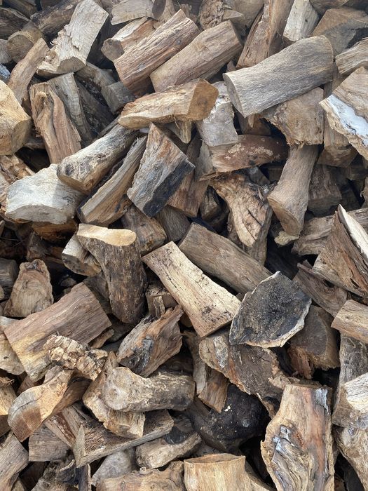 Venda se lenha de Eucalipto e de Sobreiro