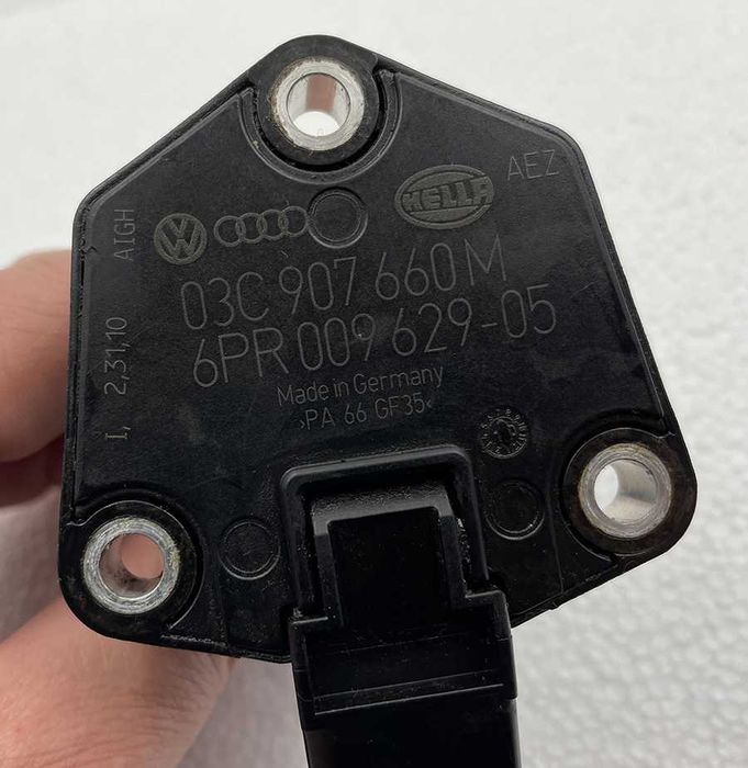 VAG 03C907660M датчик рівня оливи Датчик уровня масла