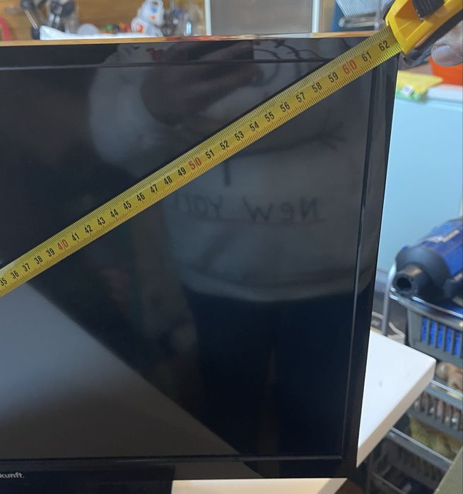 Televisão Kunft 24” nova