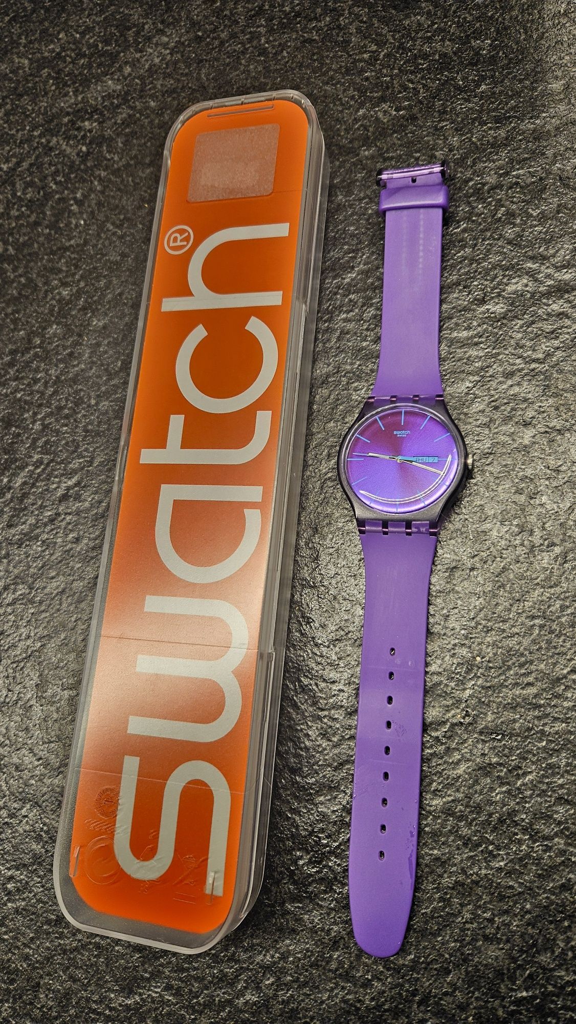 Zegarek Swatch z datą