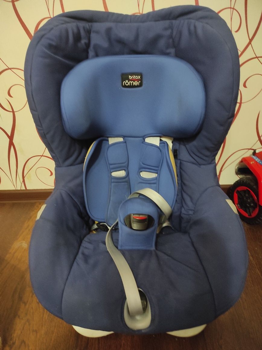 Автокрісло Britax Römer KING II LS (BLACK SERIES) (Moonlight Blue)
Авт