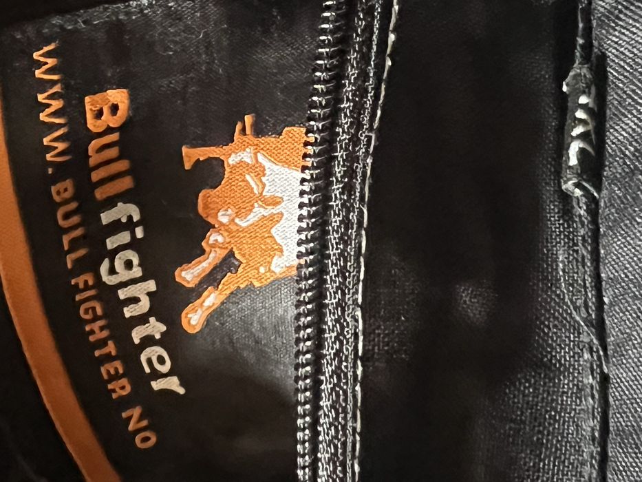 Sprzedam duzy strój na motocykl (kurtka, spodnie) firmy Bull fighter