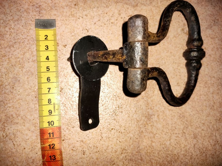 PUXADOR DE PORTA /Aldraba em Ferro