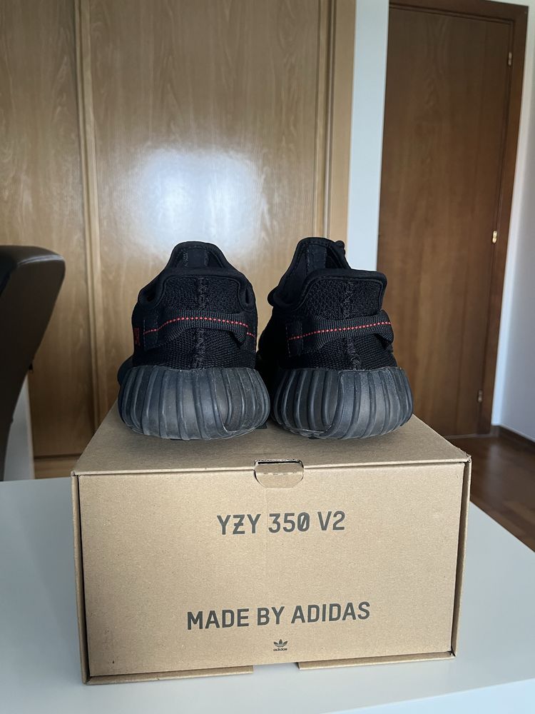 Yeezy Boost 350 V2 Bred - 44 2/3