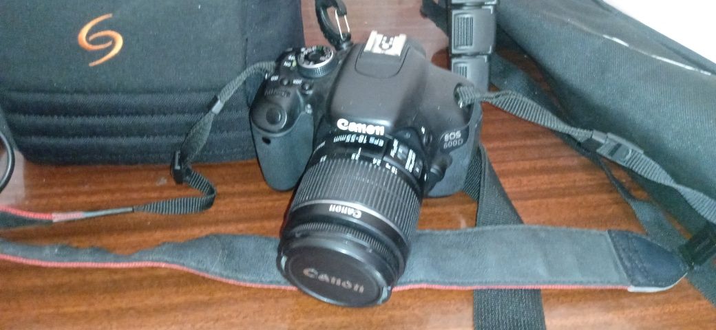Canon Eos 600d  новый