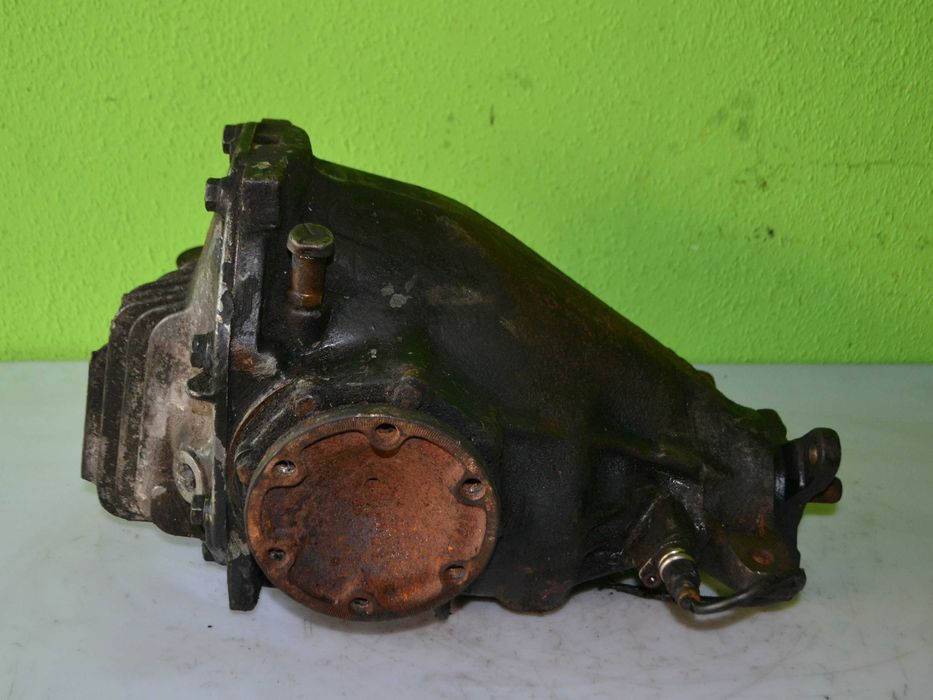 Dyferencjał dyfer tył MERCEDES W126 420 SEL  2.47